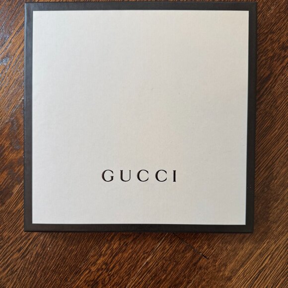 Beautiful navy and gray wool Gucci scarf - brand new w/ box - Picture 4 of 4